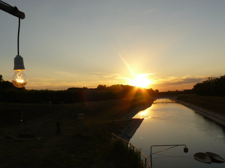 Lamapadina con tramonto